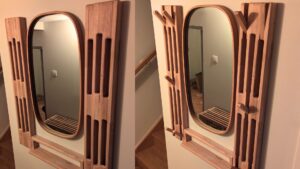 le porte manteau en chêne coordonné. 10 crochets cachées, étagères pour clés et téléphone.